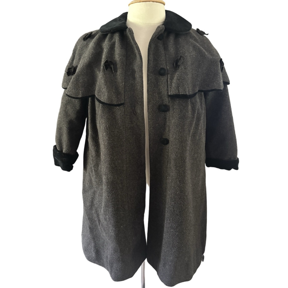 Girls vintage Rothschild Gray Black Wool Cape Coat Size 6